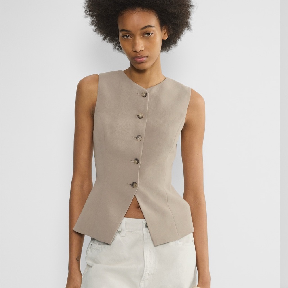 ARITZIA VEST TOP